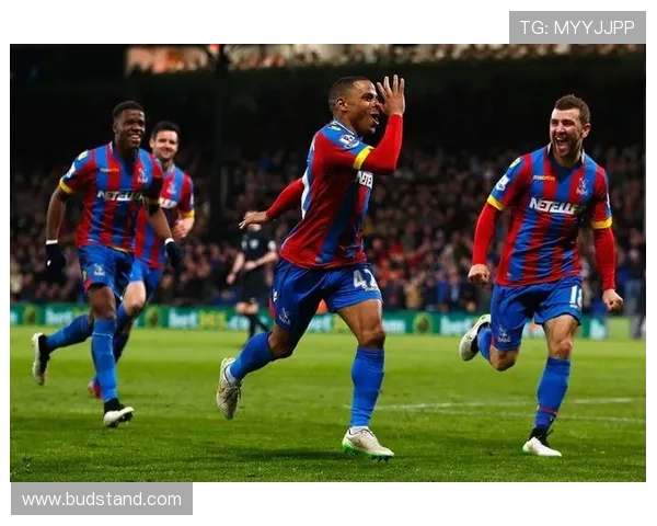 水晶宫本赛季表现稳健,防守端持续提升 水晶宫本赛季表现稳健,防守端持续提升