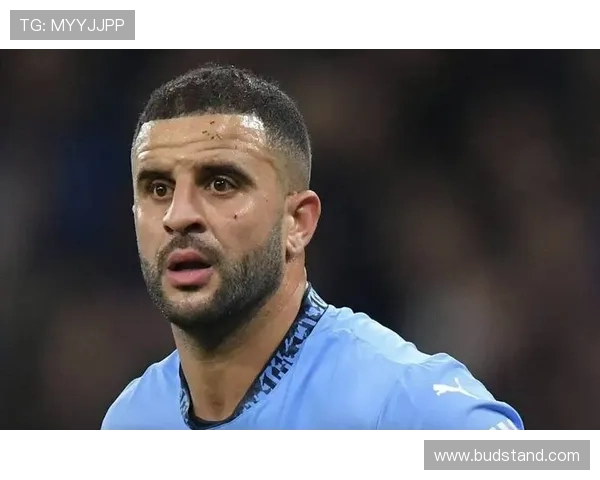 凯尔·沃克多次入选英超赛季最佳阵容解析